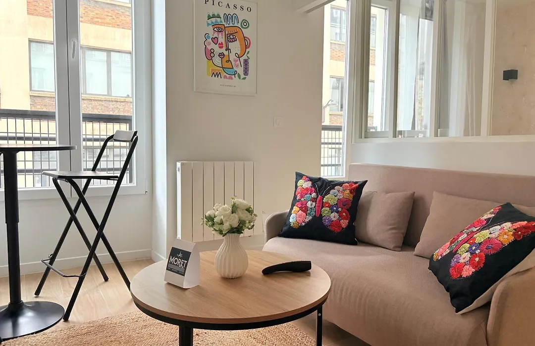Moret Art Flats Trendy East Paris-1